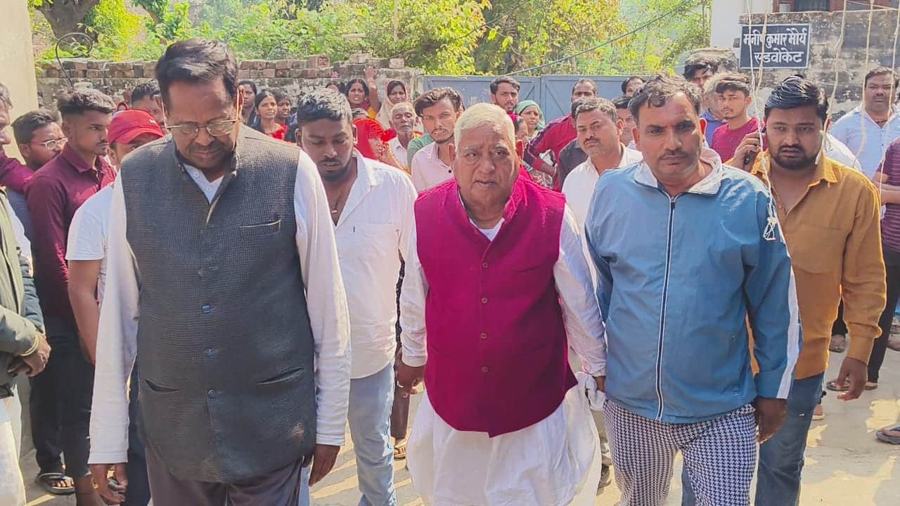 A Couple died on their first night in Murawan tola in Ayodhya.