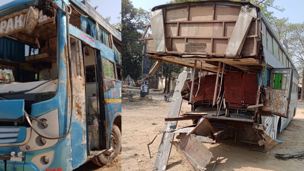 Ayodhya: Double decker bus overturned on the highway due to driver dozing off.