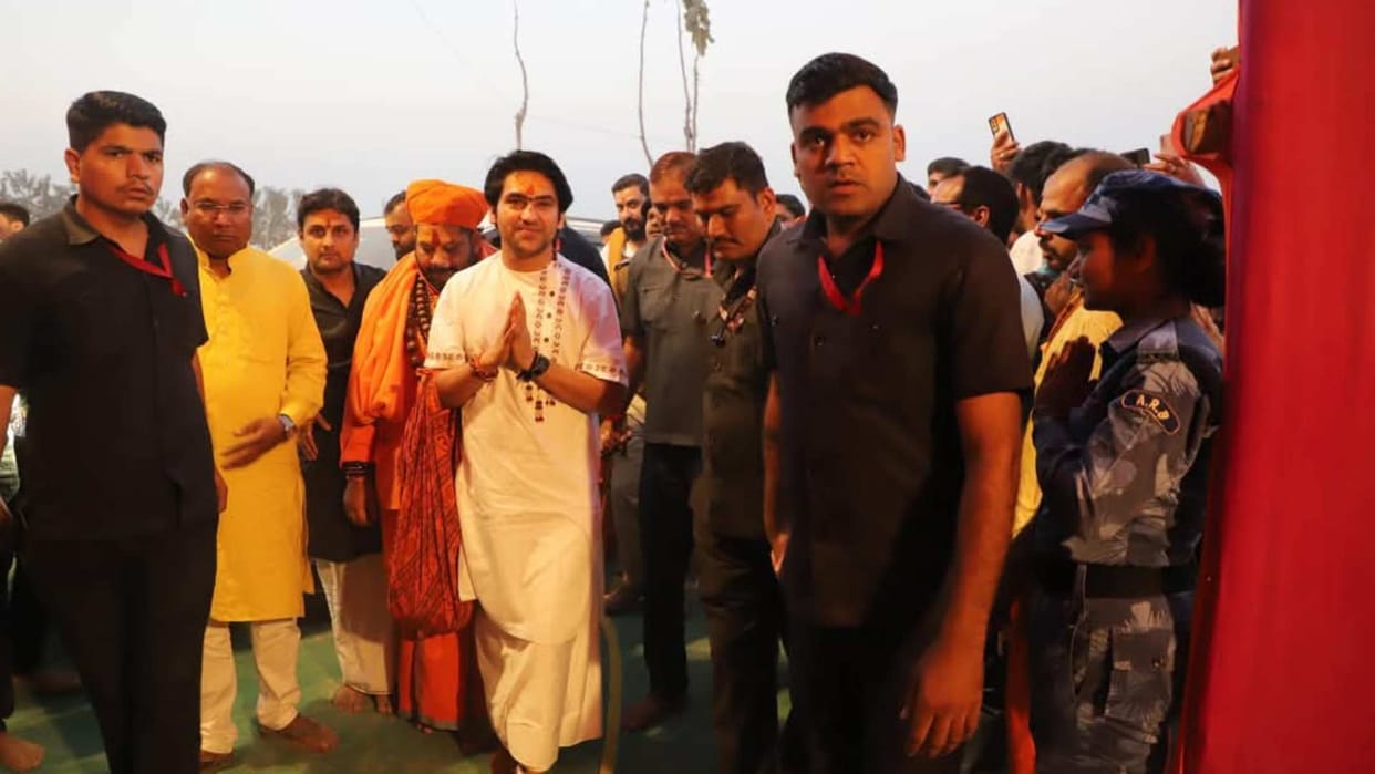 Bihar News : Baba Bageshwar Dhirendra Krishna Shastri postponed Hanuman Katha Gopalganj bihar
