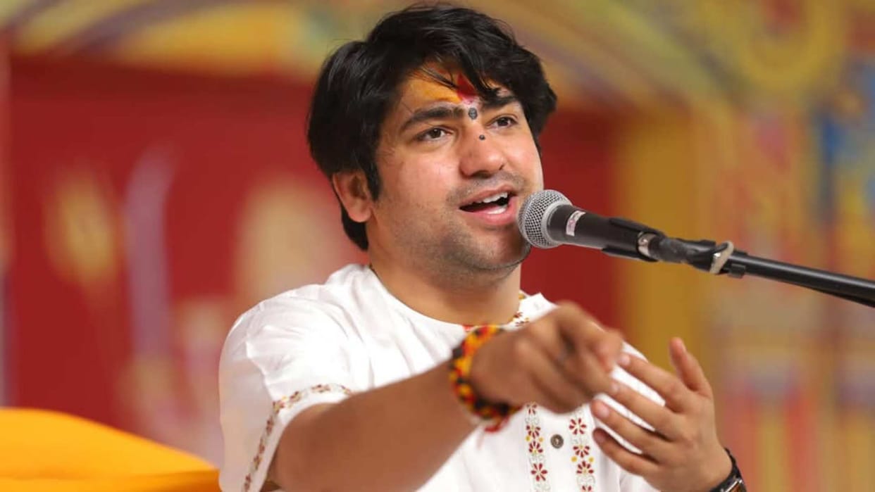 Dhirendra Shastri in Bengal: Non-Veg Appeal Triggers Debate Over Culture and Identity
