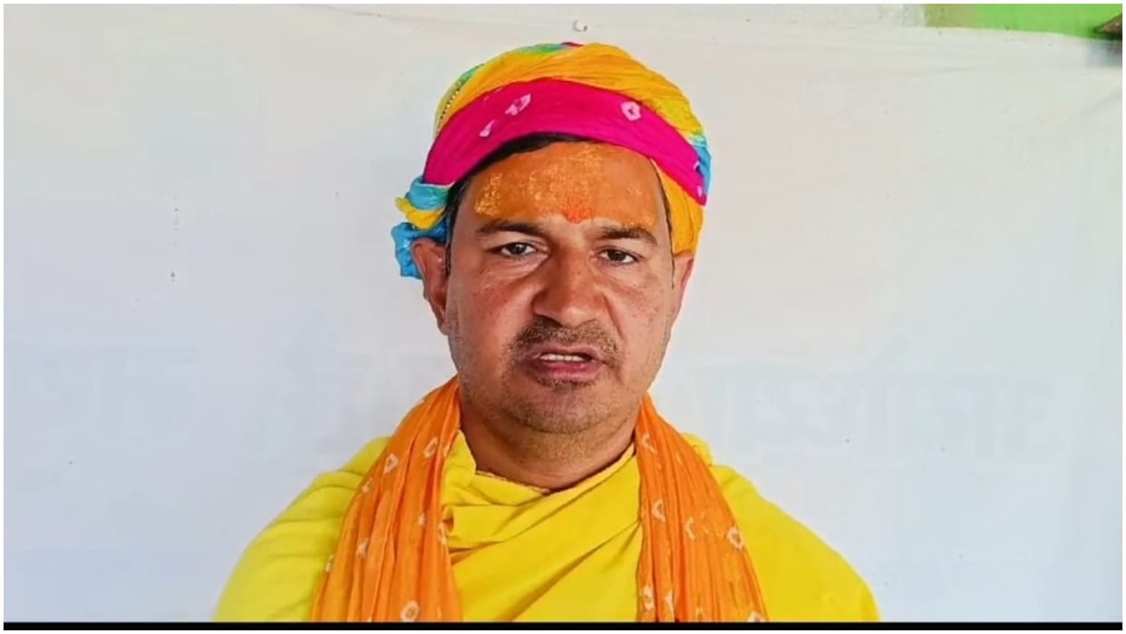 Dinesh Phalahari alleged embezzlement offerings at Shri Krishna Janmabhoomi Temple has retracted his statement