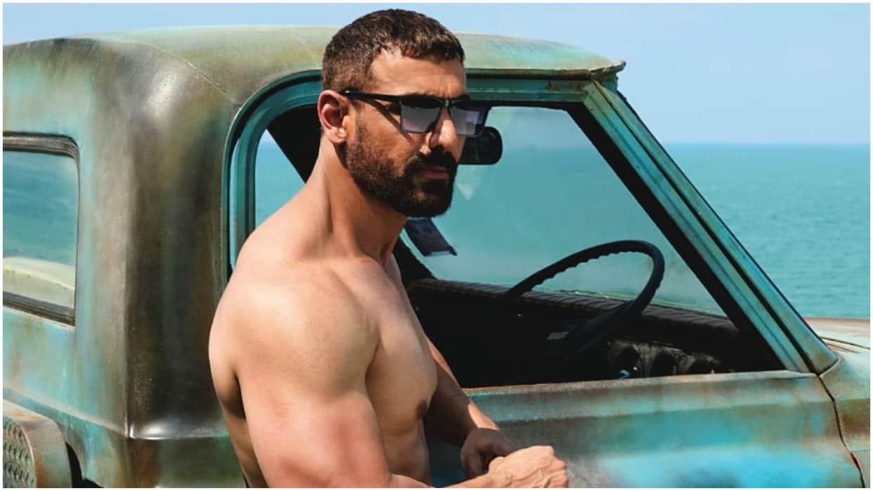 John abraham praises pathan movie co star shahrukh khan calls him perfect man