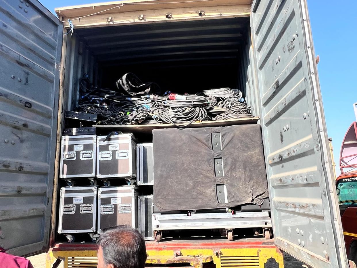 Indore: Entertainment tax found less in Honey Singh's show, Municipal Corporation confiscated three trucks of