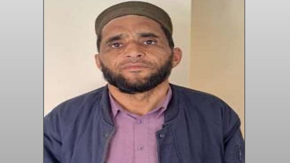 Saharanpur: Hizbul terrorist Hussain had brought AK-47 from Pakistan, 29 kg explosive material was recovered.