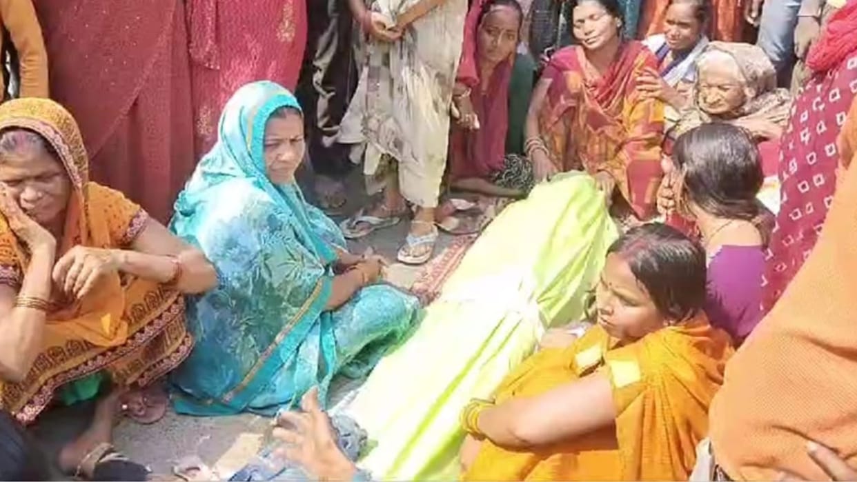 After the murder of the youth, the family members of the deceased created a ruckus,