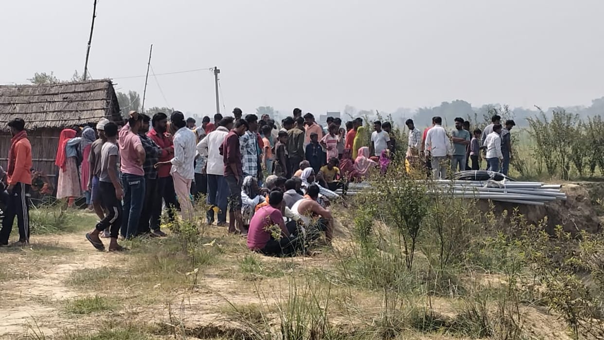 The bodies of lovers were found in a pond in Gopalganj
