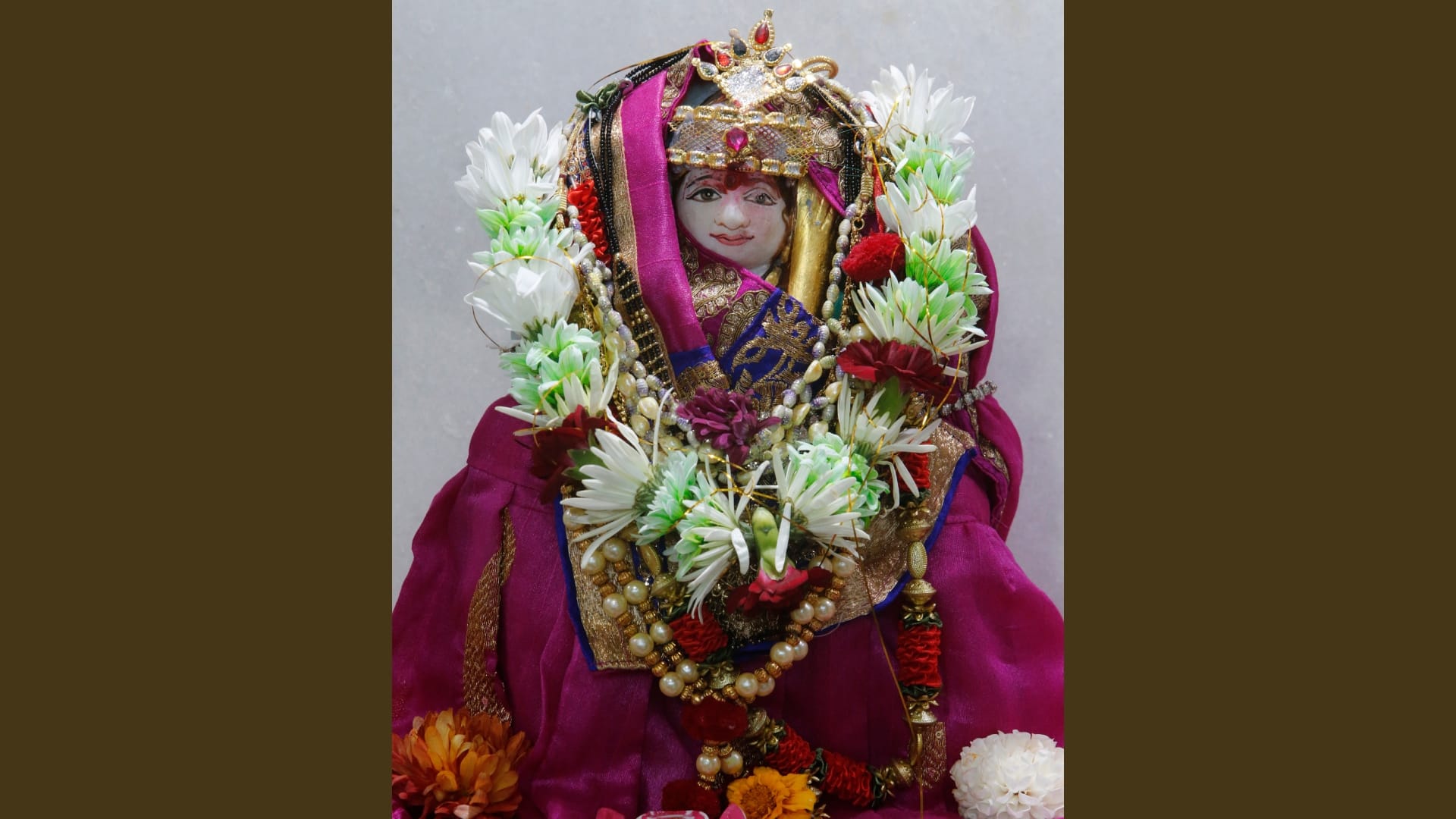 Sheetala Ashtami 2025 Blessings will shower on Sheetala Ashtami know what to do what not to do disprj
