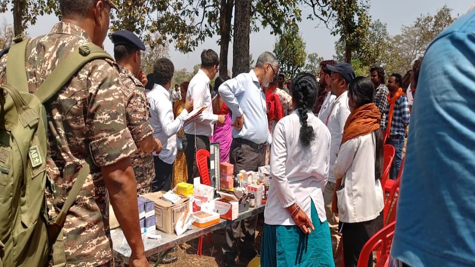 Special Secretary of Government of India and DGP of the state organized a Chaupal in Kondapalli in Bijapur