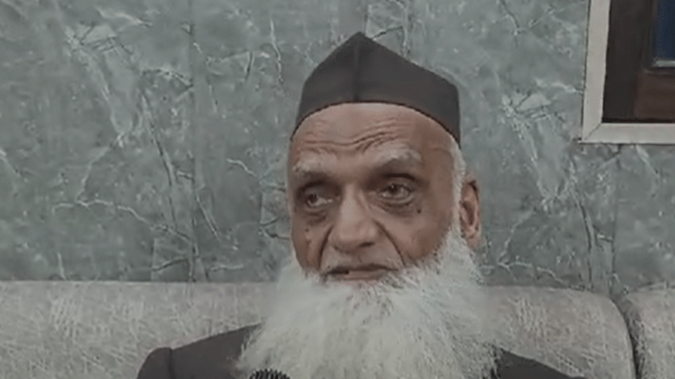 Aligarh Mufti appeals to hold Holi and Friday prayers on the same day