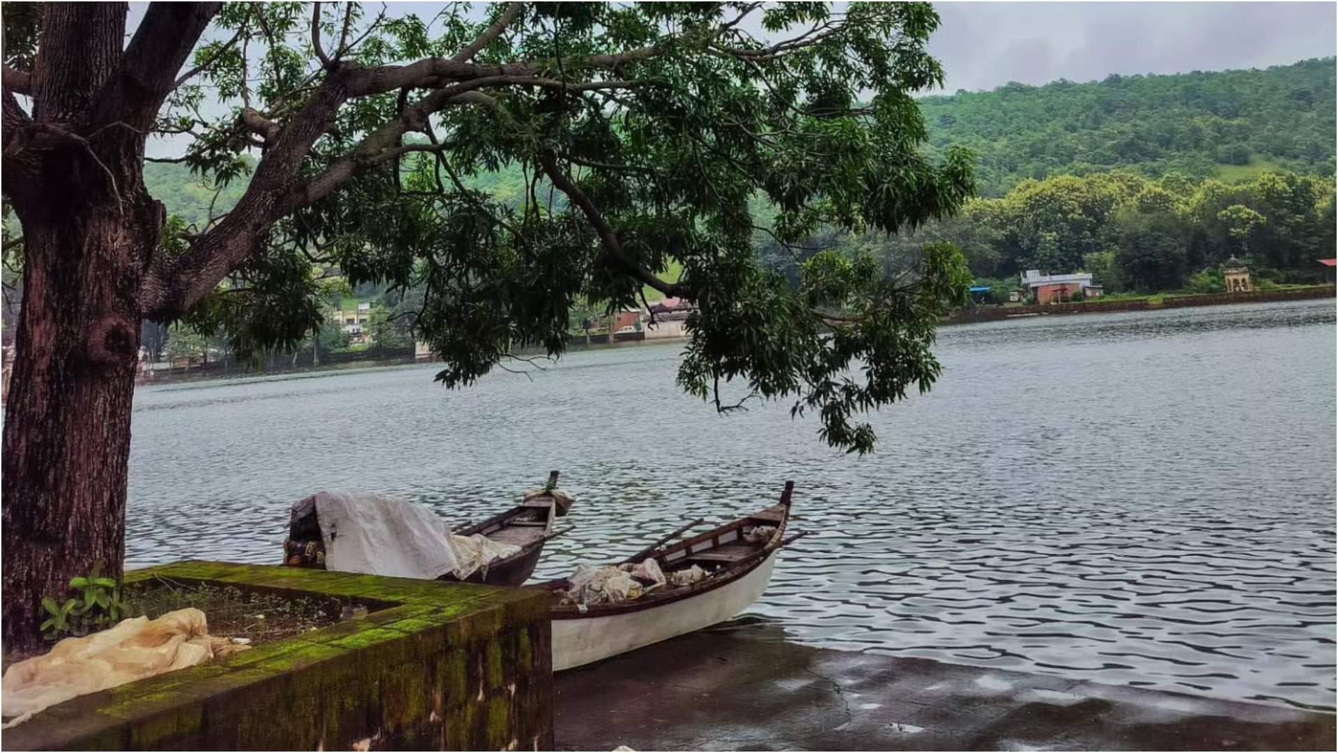 Top 5 Beautiful Lakes in UP Know Names and City Locations Full Details in Hindi