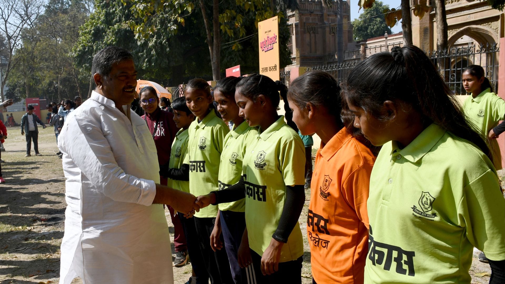 Bhule Bisre Khel 400 players participated in nine events in varanasi