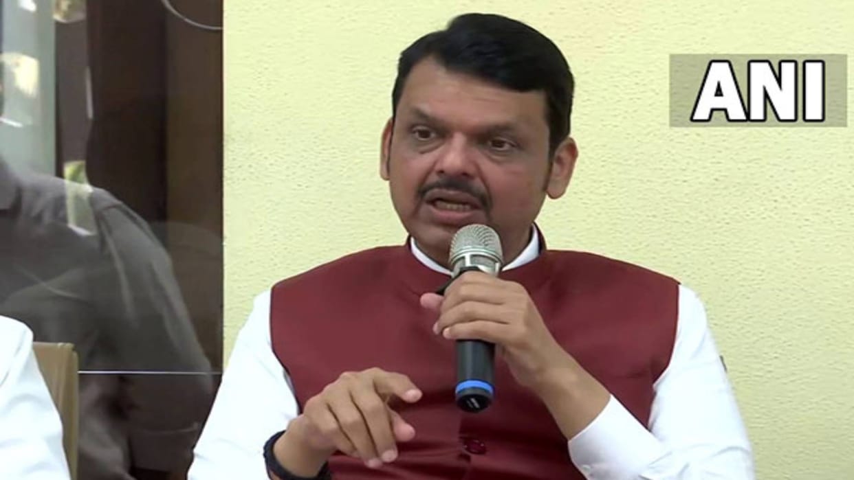 Mumbai Metro Line Accident One killed CM assures culprits will not be spared