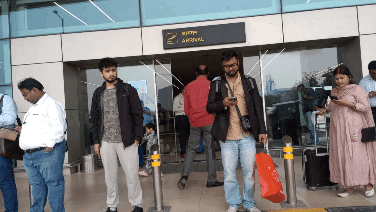 Flight for Mumbai started from Hindon Airport