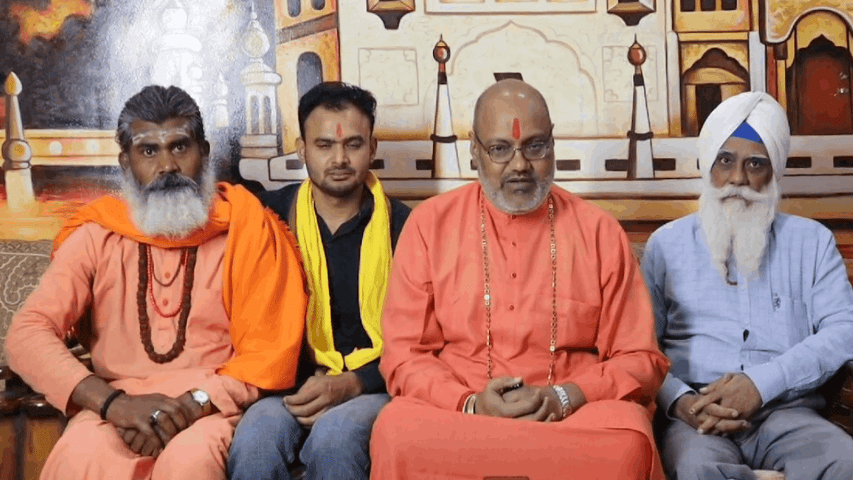 Narsinhanand Giri said Holi will be celebrated at Jantar Mantar