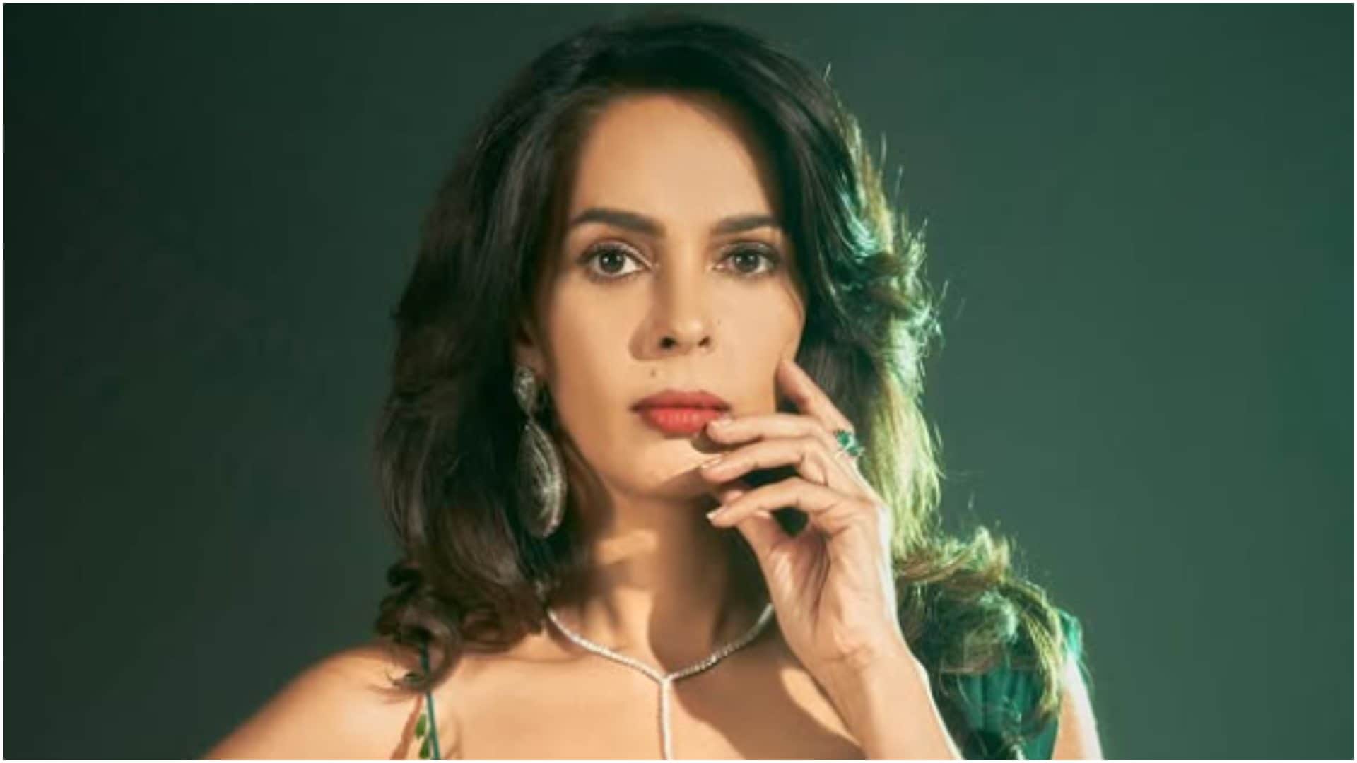 Bollywood Celebs Who Had Bad Relationship with Family Amaal Mallik Mallika Sherawat Amisha Patel Arjun Kapoor