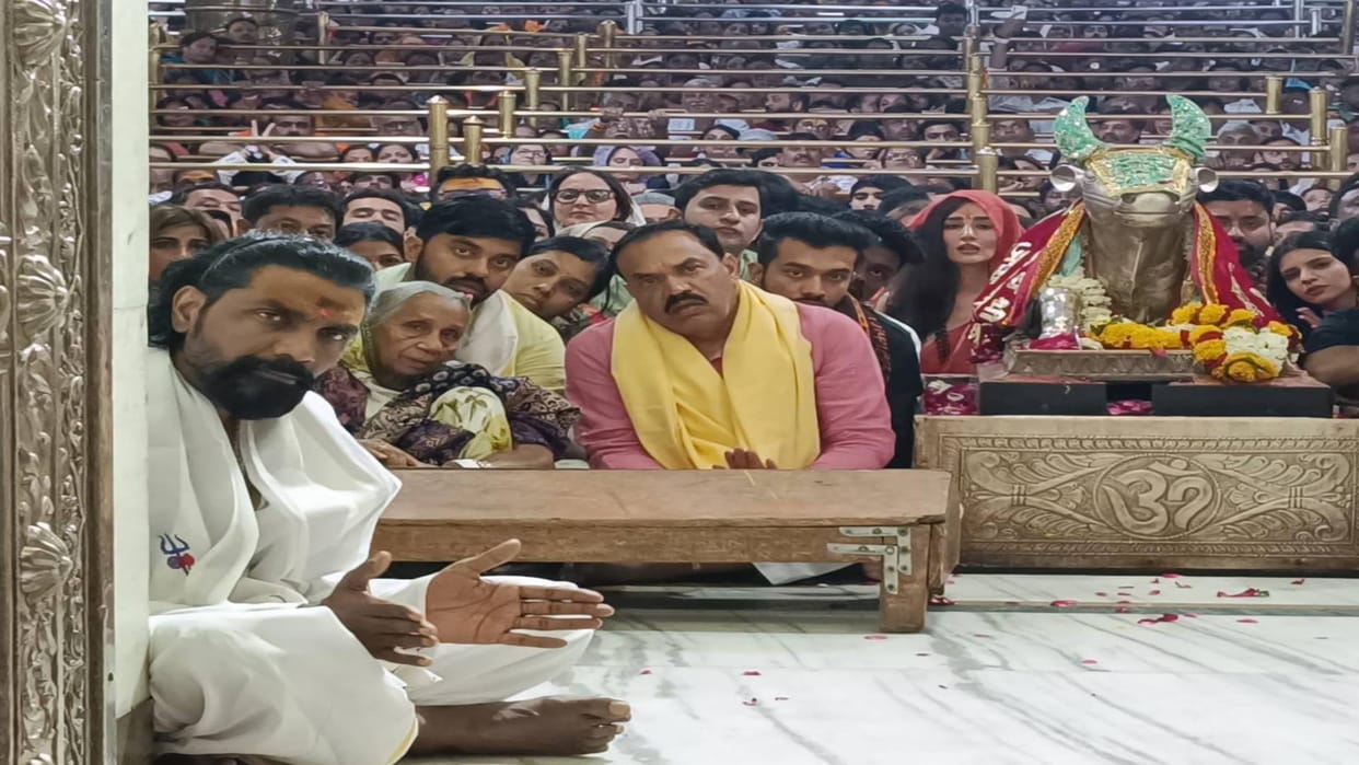 Ujjain Baba Mahakal Choreographer Remo D'Souza reached Ujjain participated in Bhasma Aarti