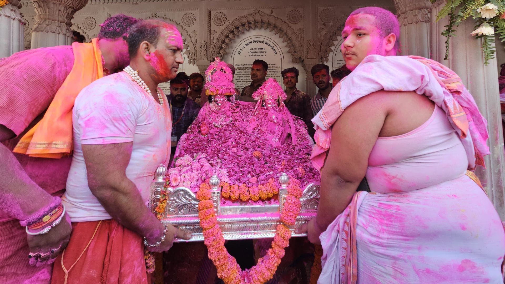 Rangbhari Ekadashi 2025 Celebration in Kashi Vishwanath Dham