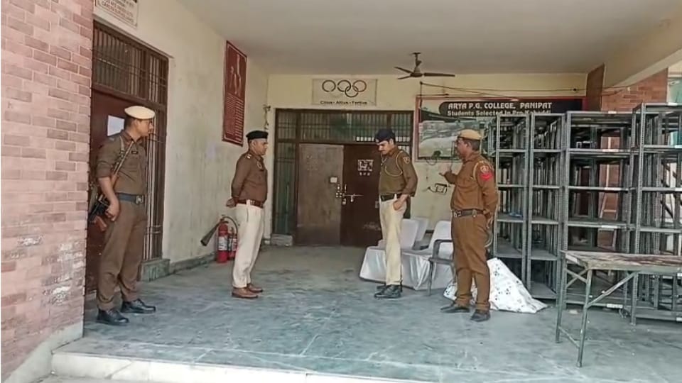Panipat Municipal Corporation Election EVM sealed in strong room security in two layers vote counting on 12th