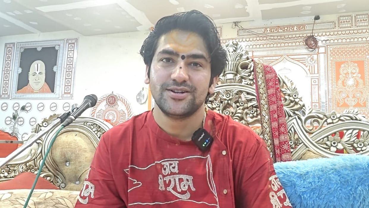 Three-day Holi Maha Mahotsav organized in Bageshwar Dham from Wednesday