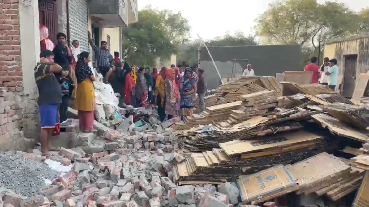 Wall of under construction warehouse fell on a mother and son In Ghaziabad innocent child died