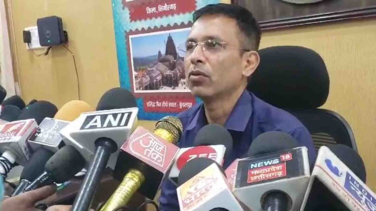 Damoh News: Patera Tehsildar accuses Katni SP of family disintegration
