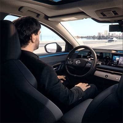 Driverless Technology from Nissan Motor Corp tests Self Driving Cars