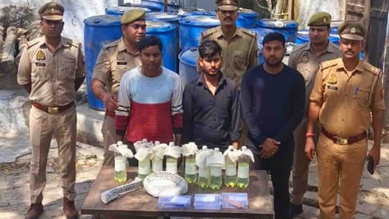 Kanpur: Three arrested for breaking into Indian Oil's pipeline, 1900 liters of diesel recovered