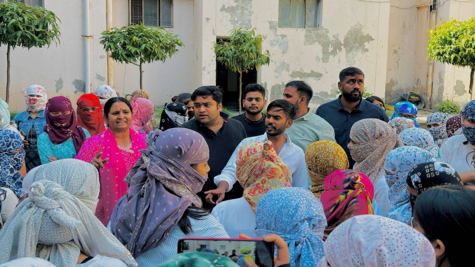 Jaipur Uproar among girl student in Women Polytechnic College Pratapnagar serious allegations former principal