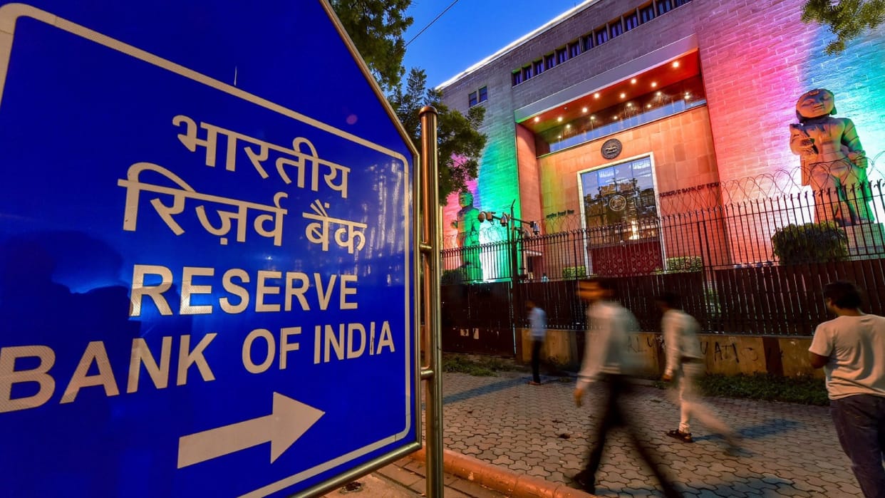 E-rupee in circulation grows to Rs 1k cr; RBI exploring cross-border CBDC pilots