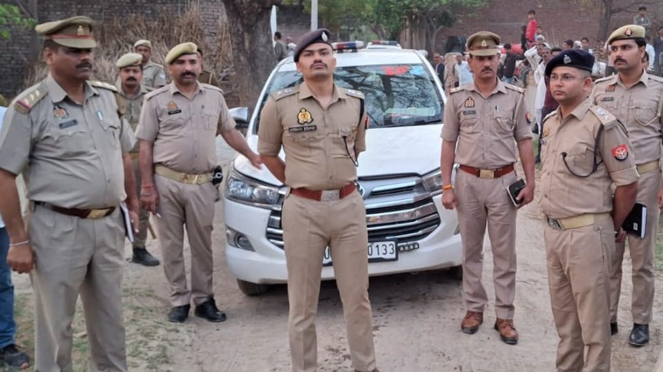 Sambhl Bjp Leader Gulfam Yadav murder Big Reveal block pramukh and his head father had conspired to murder