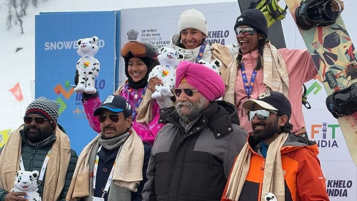 Sports News Prakriti won silver in snow boarding slalom race Himachal team won bronze in relay race