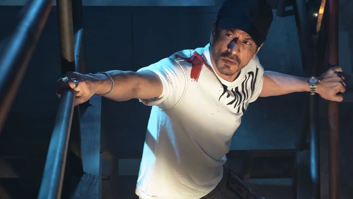 Shah rukh khan bungalow mannat renovation comes in trouble after filed against it