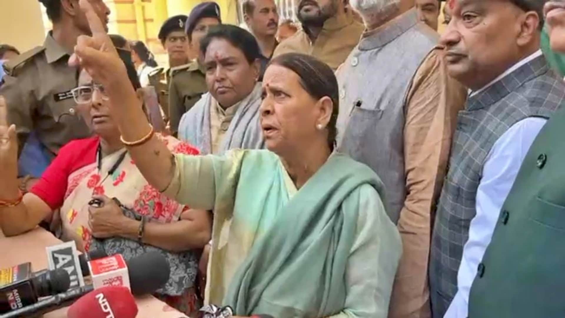 Rohini Acharya Slams CM Nitish Kumar Accuses Him of Repeatedly Crossing Parliamentary Decorum