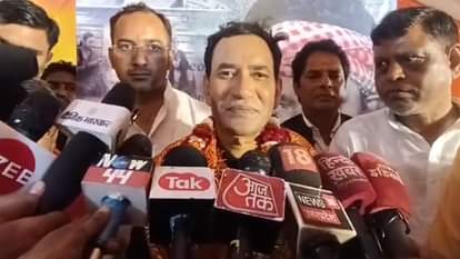 प्रख्यात भोजपुरी गायक और अभिनेता सुपरस्टार दिनेश लाल यादव निरहुआ