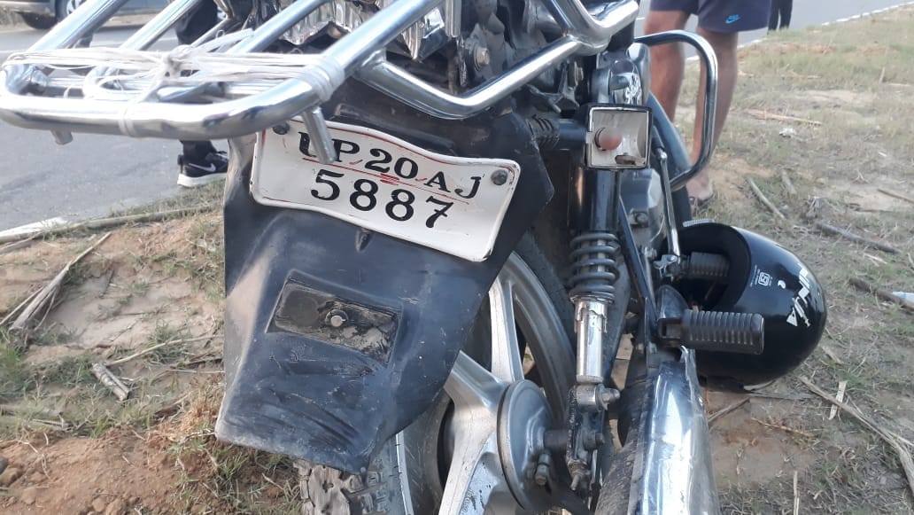 Bijnor: Bike rider woman dies in accident on Najibabad road, husband and son injured