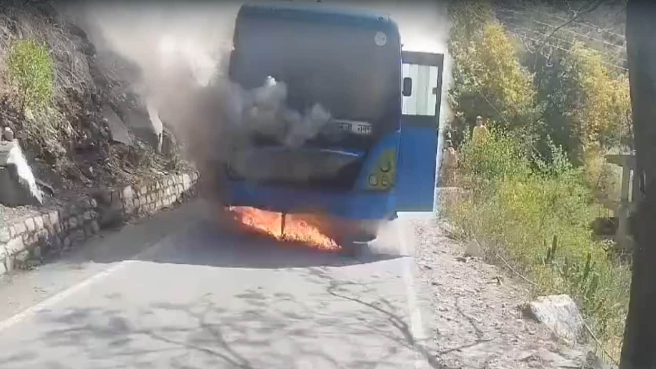 bus accident claims 5 lives in lucknow know why travelling in sleeper buses are becoming risky for passengers