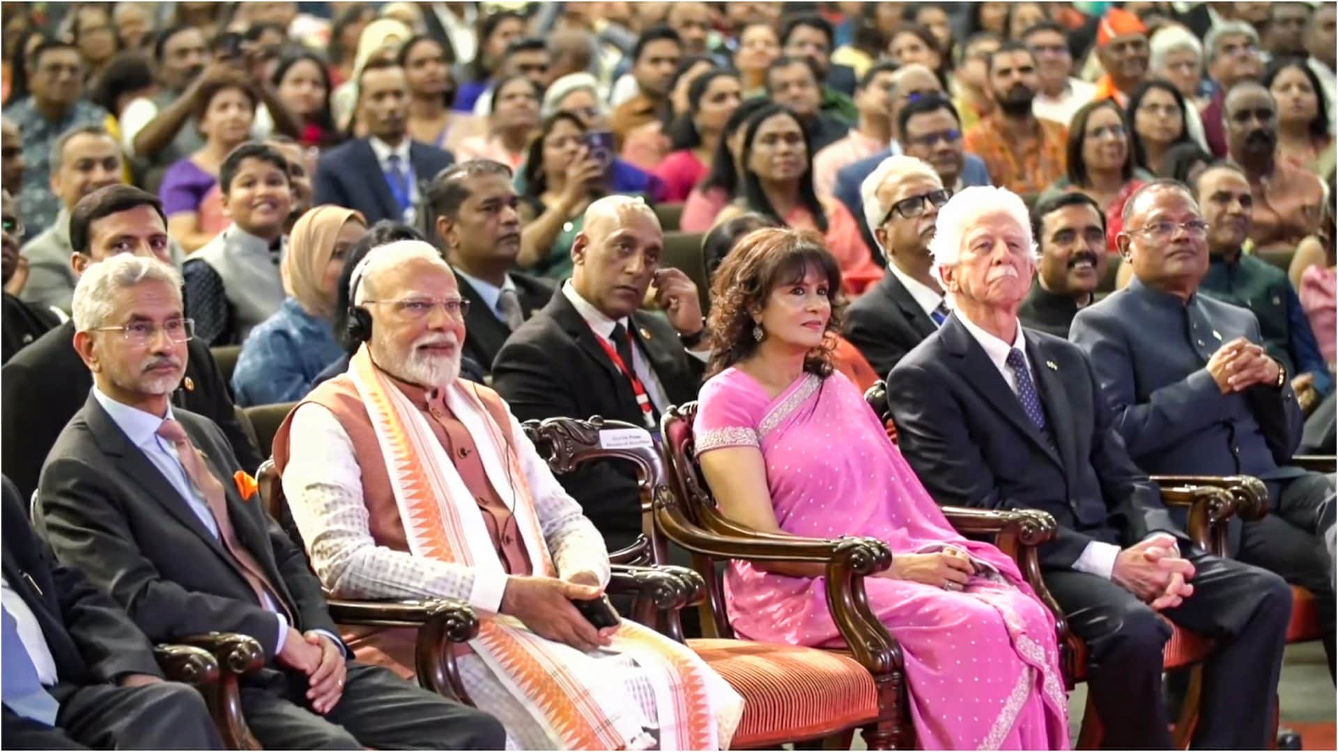 PM Modi gets 21st international award yesterday Mauritius had announced to give him the country highest honor