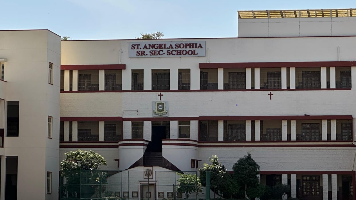 Jaipur News: Controversy Erupts in Jaipur Convent School Over Ban on Holi Colors, Education Minister Objects