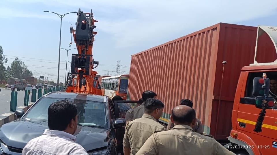 Saharanpur: Attempt to block the highway by placing animal skeletons, conspiracy hatched to trap opposition