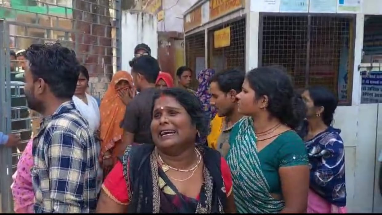 Bihar News : Three youth died due to drowning Saryu river siwan bihar police