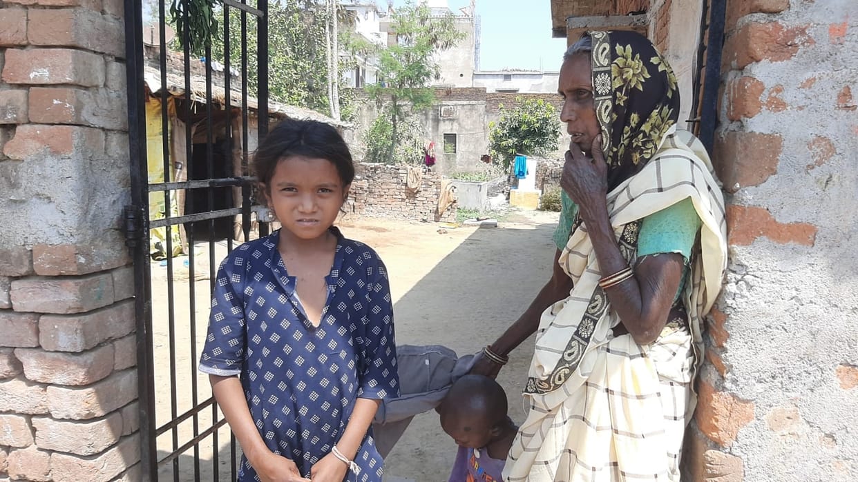 Panic in Loharsi village due to chicken pox people from more than 50 houses affected decided not to celebrate
