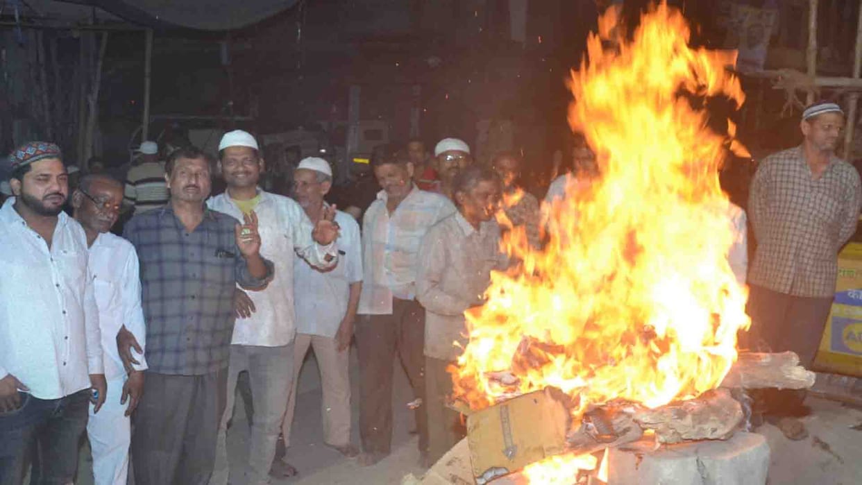 Kanpur: Holika Dahan took place with the message of love