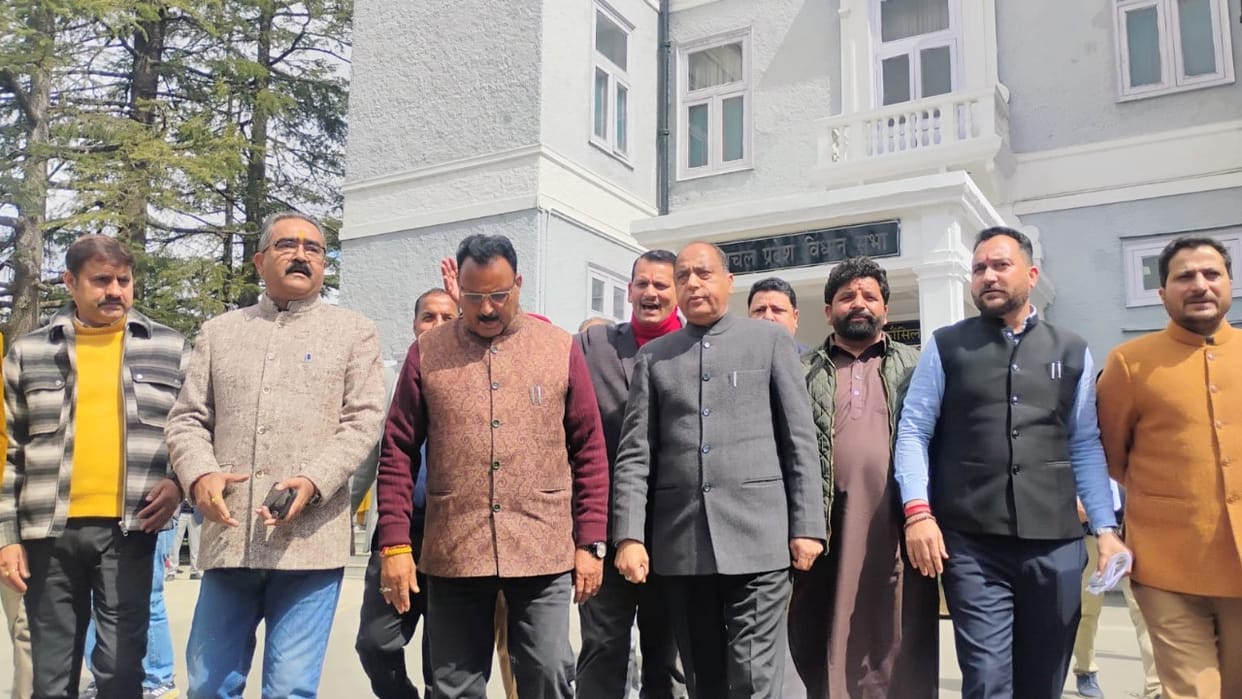 HP Vidhan Sabha Session: Angry at not getting an answer, the opposition walked out of the House shouting sloga
