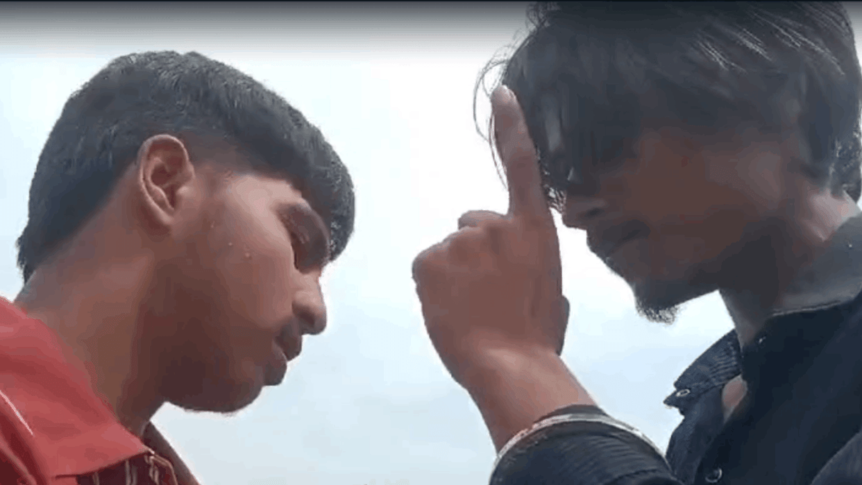 teenager was beaten up by keeping a gun on his feet in jalalabad