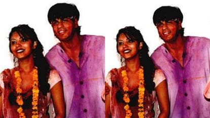 shahrukh khan gauri khan lovestory wedding anniversary fans wishes king khan