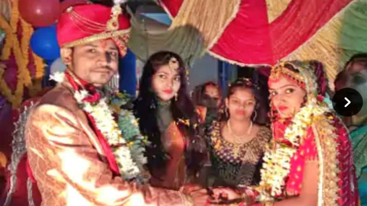 Bettiah News: Accusation of strangling married woman to death for dowry, husband arrested