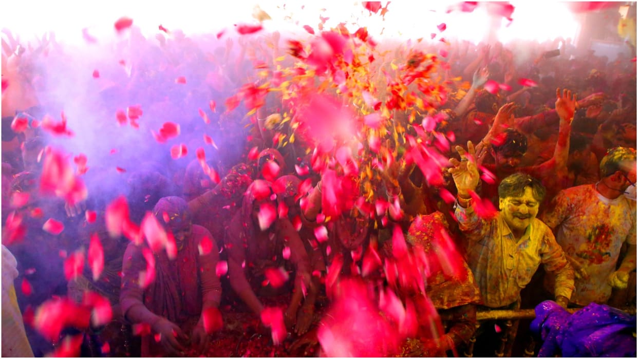 holi 2025 know The Spiritual Meaning and Importance of dol utsav west bengal