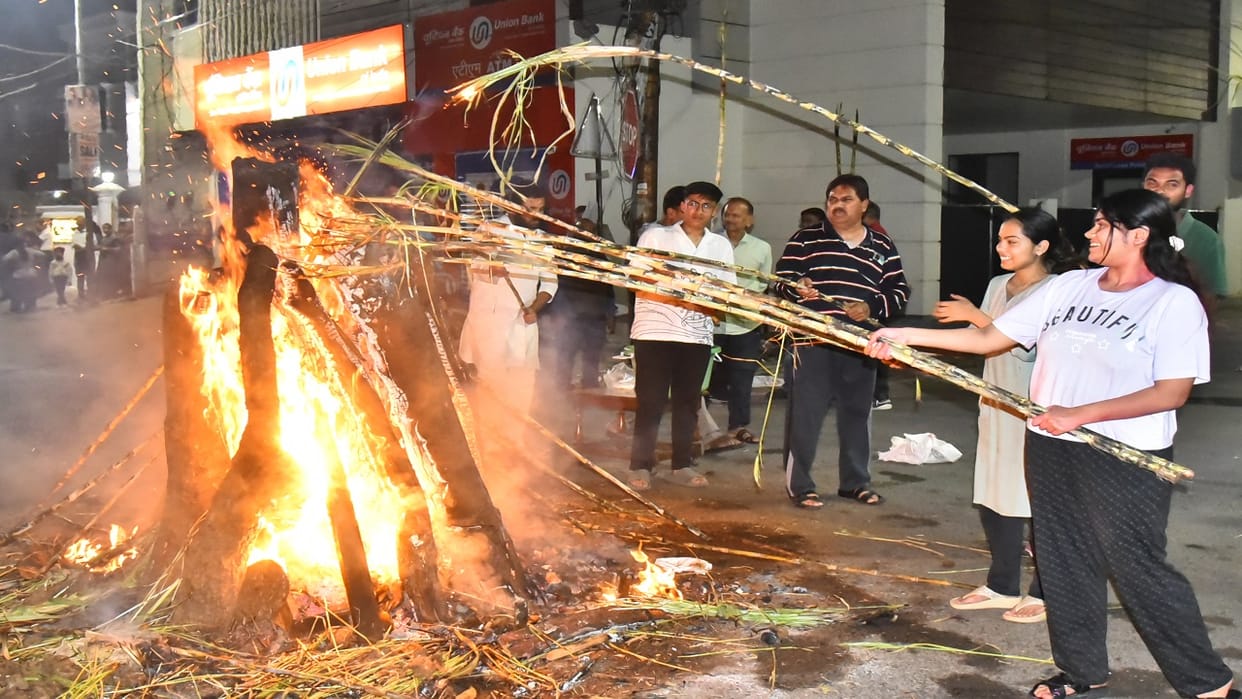 Holika Dahan at 2900 places in Bareilly