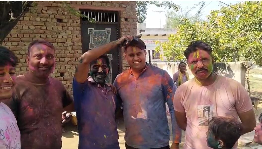 Holi with shoes and slippers in mathura