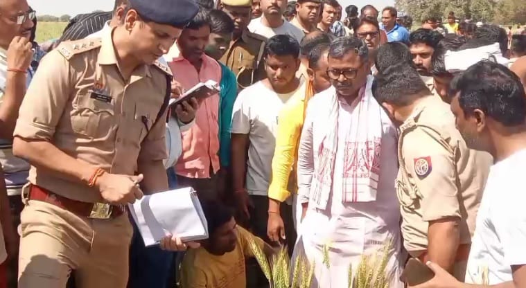 HT line fell on farmer accident happened while watering the field allegation department did not take action